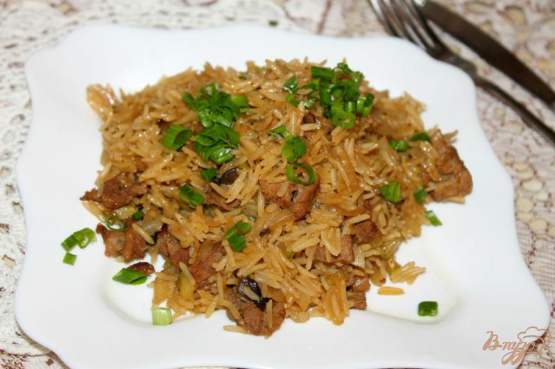 Фото приготовление рецепта: Рис с телятиной и кабачком шаг №6