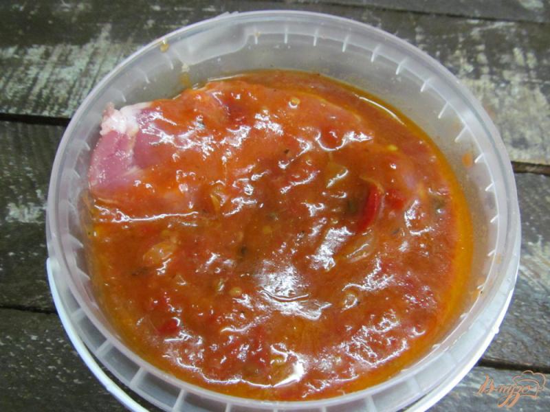 Фото приготовление рецепта: Свиной стейк на гриле шаг №3