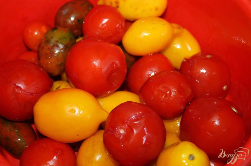 Фото приготовление рецепта: Томатный соус из помидоров с чили шаг №1