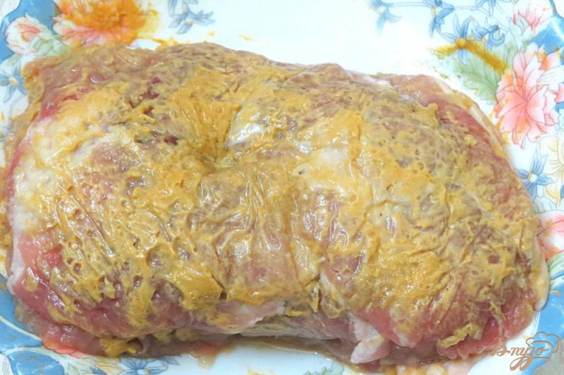 Фото приготовление рецепта: Свиная отбивная маринованная в горчице и в молоке шаг №3