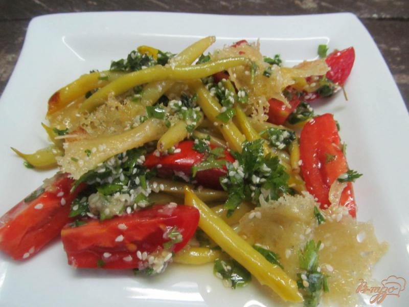 Фото приготовление рецепта: Теплый салат из восковой фасоли шаг №5