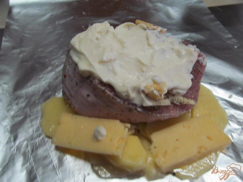 Фото приготовление рецепта: Индейка с сыром запеченные в фольге шаг №4