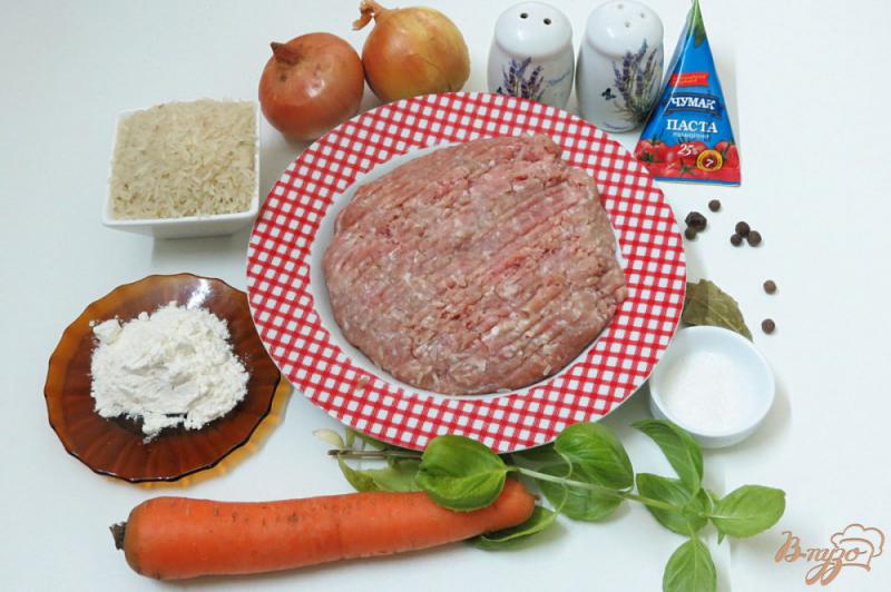 Фото приготовление рецепта: Тефтели в томатном соусе шаг №1