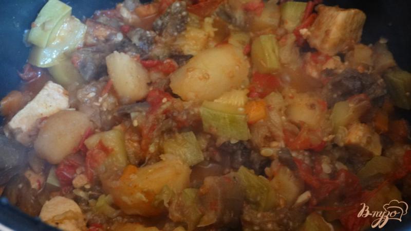 Фото приготовление рецепта: Овощное рагу с курицей и карри шаг №6