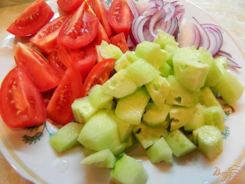 Фото приготовление рецепта: Салат из пекинской капусты и брынзы шаг №1