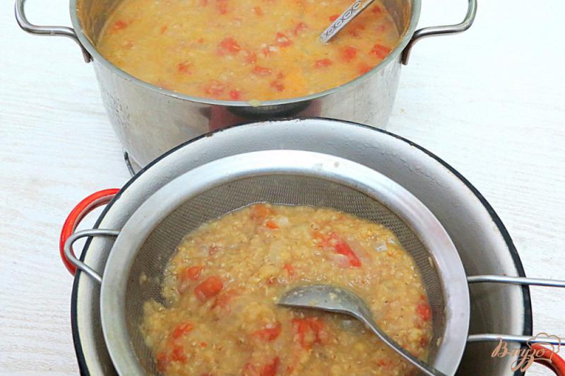 Фото приготовление рецепта: Суп пюре из красной чечевицы шаг №6