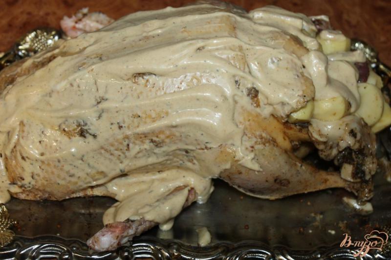 Фото приготовление рецепта: Запеченная утка с картофелем и луком в рукаве шаг №6
