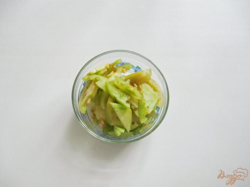 Фото приготовление рецепта: Салат с зелеными помидорами и перцем на зиму шаг №1