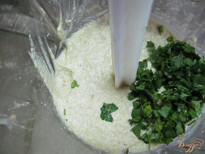 Фото приготовление рецепта: Паштет из соленой сельди с сыром и брокколи шаг №5