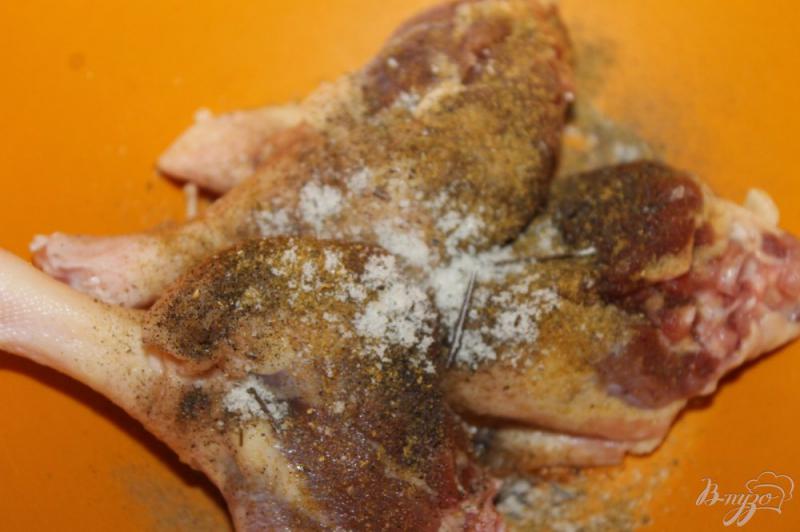 Фото приготовление рецепта: Тушеные утиные ножки с тыквой и картофелем в рукаве шаг №3