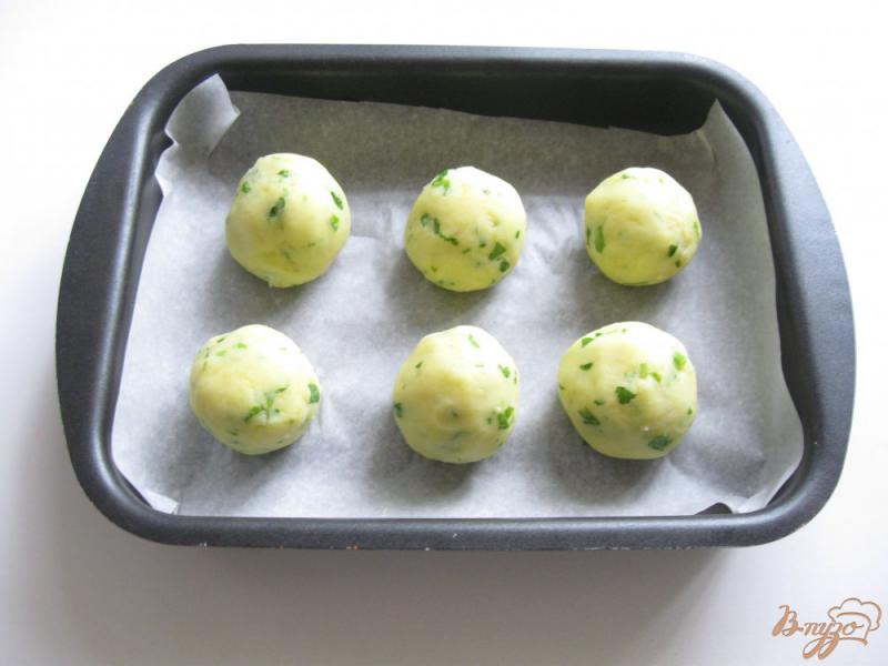 Фото приготовление рецепта: Картофельные шарики шаг №8