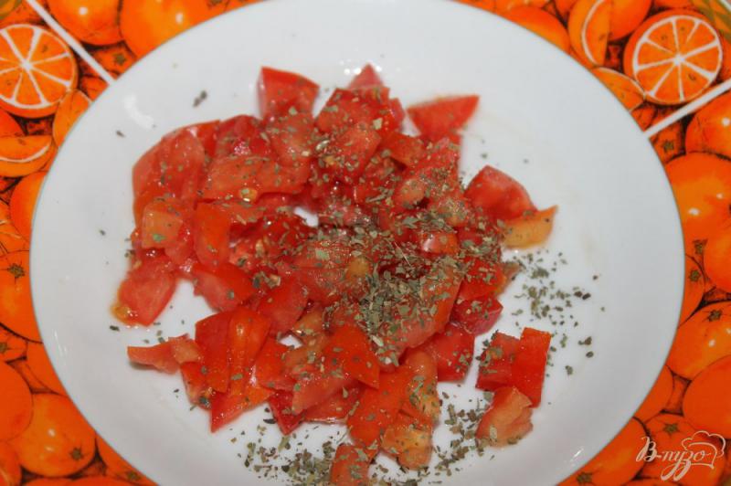 Фото приготовление рецепта: Открытые котлеты с помидорами и шпинатом шаг №5