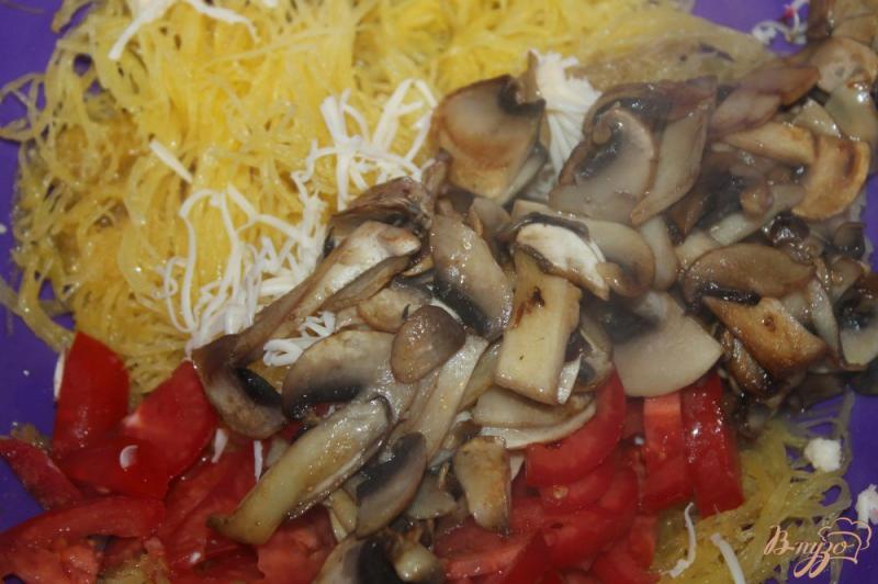 Фото приготовление рецепта: Фаршированная тыква грибами и сыром шаг №5