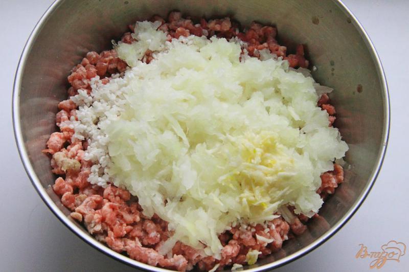 Фото приготовление рецепта: Фаршированный перец с картофелем в мультиварке шаг №3