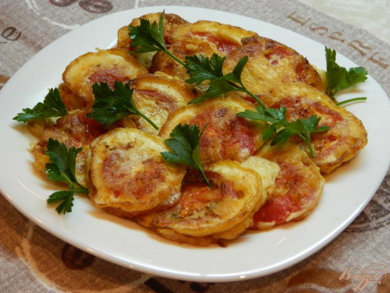 Фото приготовление рецепта: Закуска из помидоров в кляре шаг №7