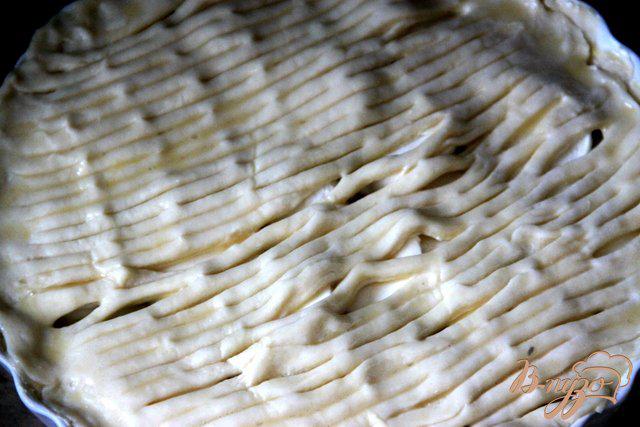 Фото приготовление рецепта: Пирог с картофелем и грибами шаг №8