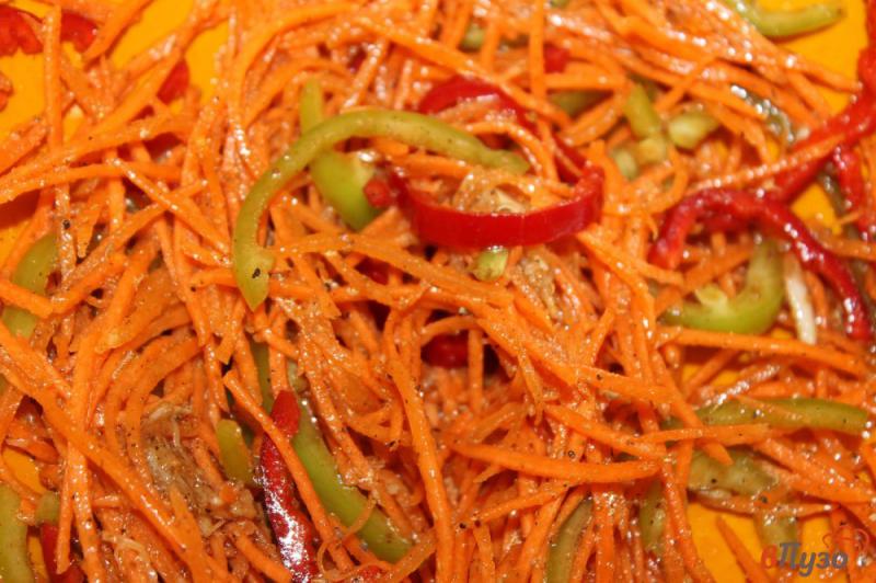 Фото приготовление рецепта: Перец с морковью по - корейски шаг №5