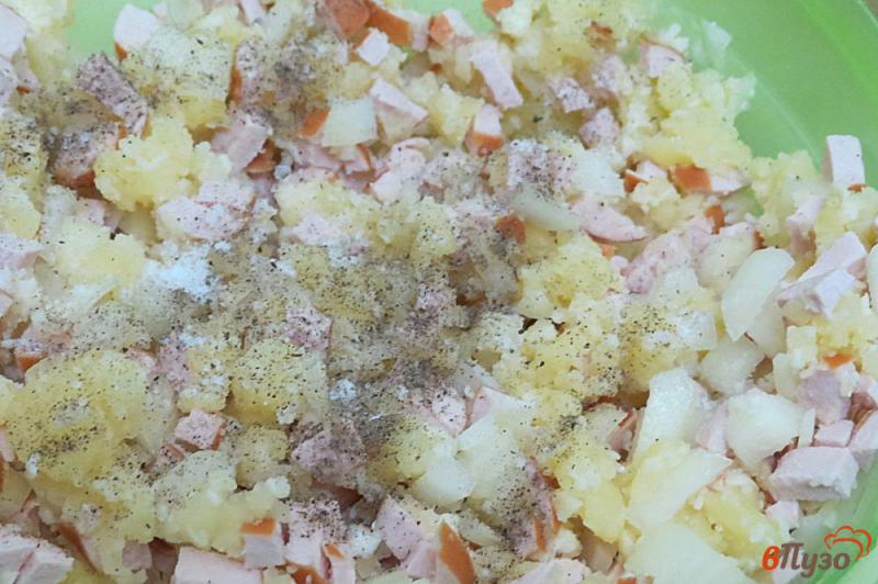 Фото приготовление рецепта: Картофель фаршированный в микроволновке шаг №10