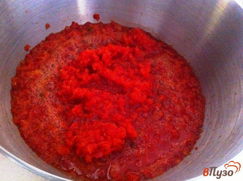 Фото приготовление рецепта: Острая приправа из сладкого перца и помидор шаг №5