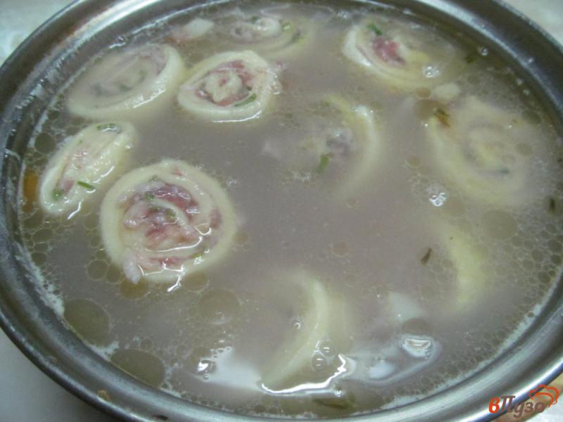 Фото приготовление рецепта: Картофельный суп с ленивыми пельменями шаг №6