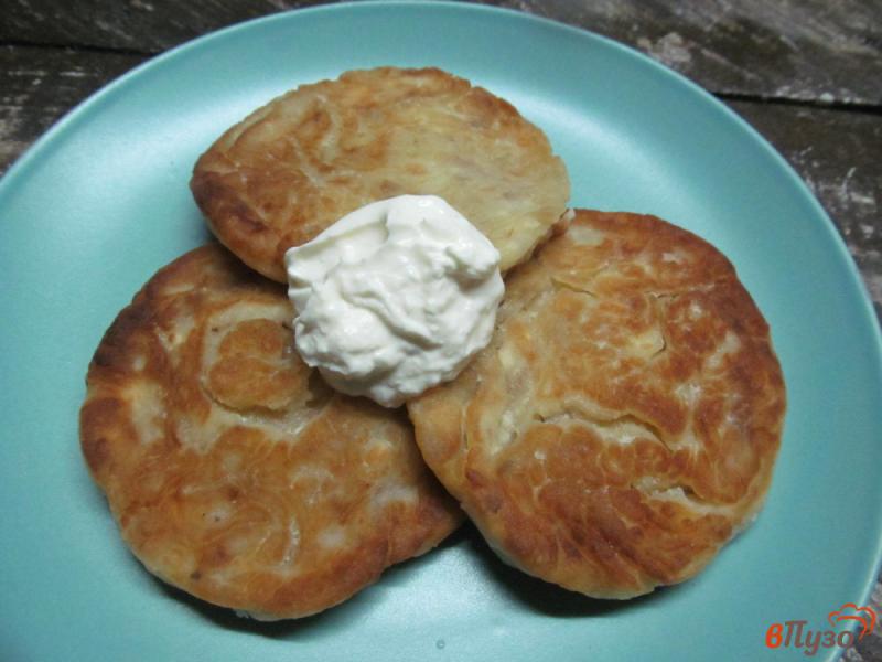 Фото приготовление рецепта: Сырники с грецким орехом и сыром «Янтарь» шаг №7
