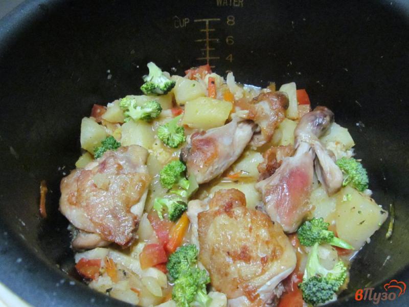 Фото приготовление рецепта: Овощной рагу с курицей в мультиварке шаг №7