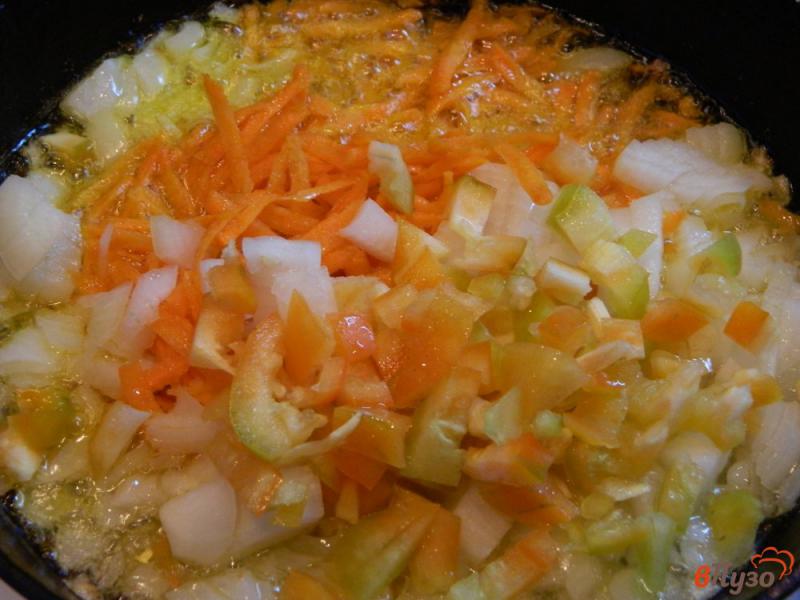 Фото приготовление рецепта: Гороховый суп на бульоне с зеленью шаг №6