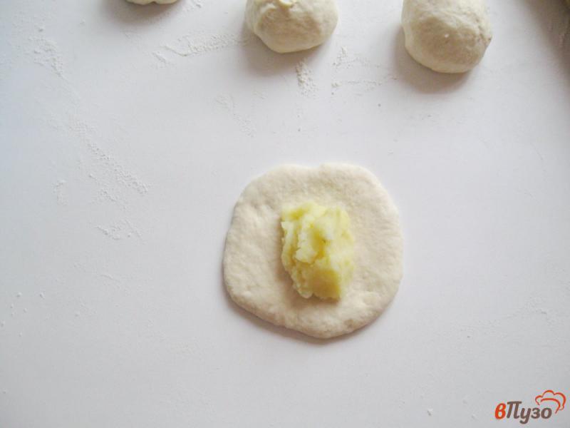 Фото приготовление рецепта: Лепешки с картофелем на сковороде шаг №6
