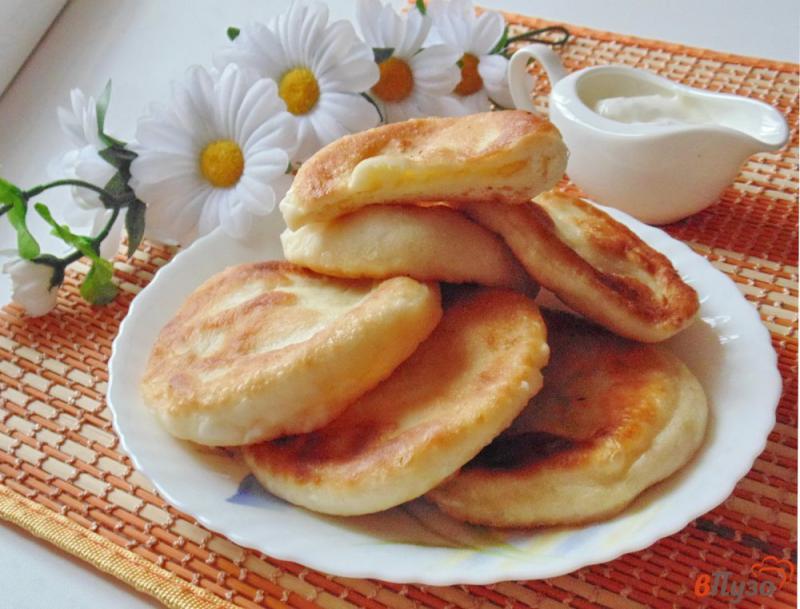 Фото приготовление рецепта: Лепешки с картофелем на сковороде шаг №10