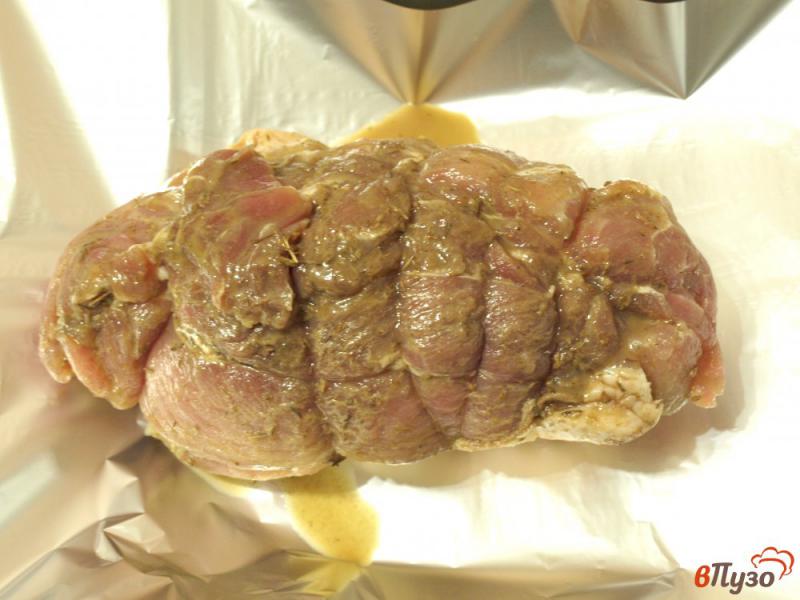 Фото приготовление рецепта: Свинина, запечённая в медово-горчичном маринаде шаг №4