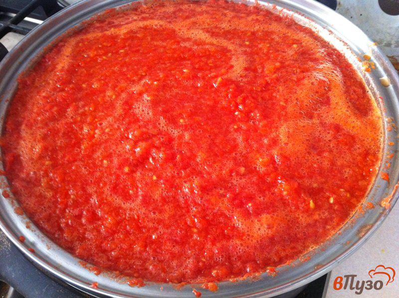 Фото приготовление рецепта: Томатный соус на зиму шаг №5