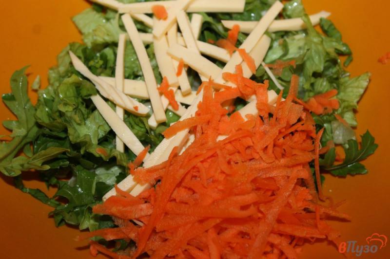 Фото приготовление рецепта: Салат с курицей и морковью шаг №4