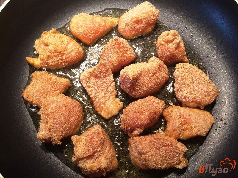 Фото приготовление рецепта: Куриное филе с сырным соусом шаг №4
