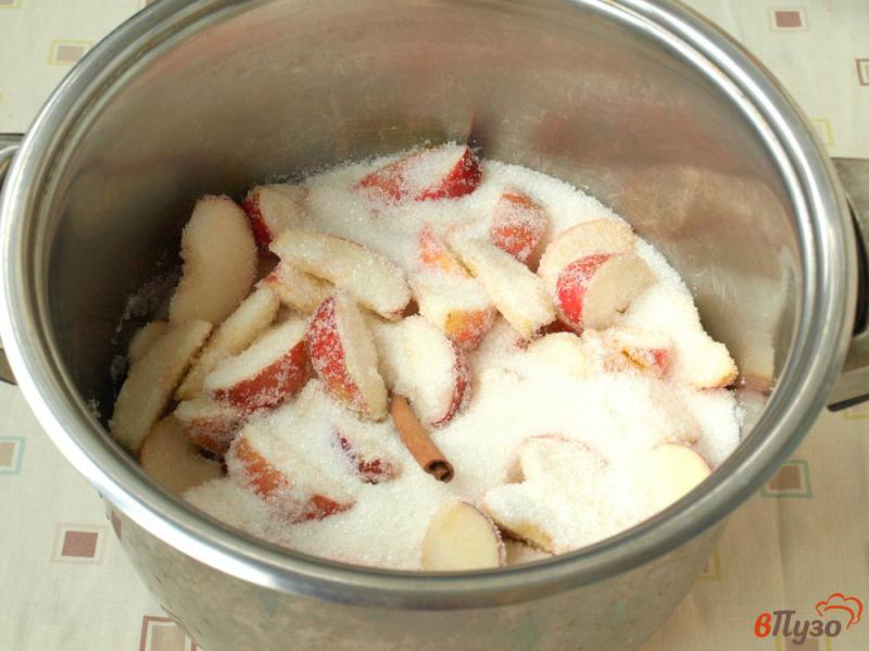 Фото приготовление рецепта: Прозрачное варенье из яблок шаг №2