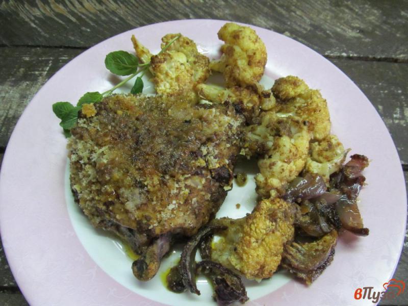 Фото приготовление рецепта: Запеченная курица с цветной капустой шаг №7