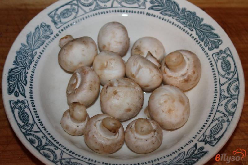 Фото приготовление рецепта: Гарнир из жареных грибов в бальзамическом уксусе шаг №1