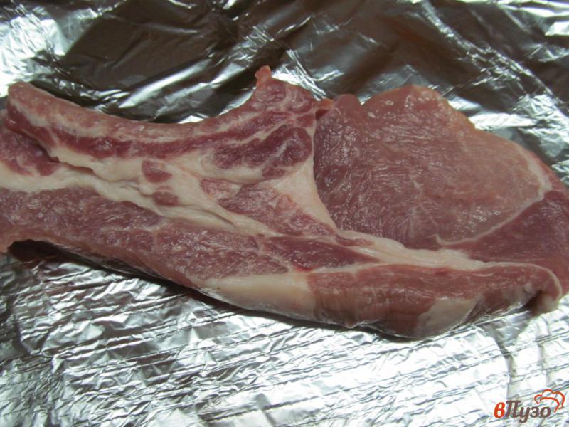 Фото приготовление рецепта: Запеченный стейк из свинины в клюквенном маринаде шаг №1