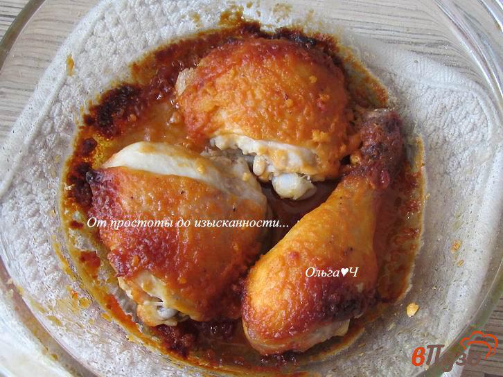 Фото приготовление рецепта: Курица в чесночно-томатном соусе в микроволновке шаг №4