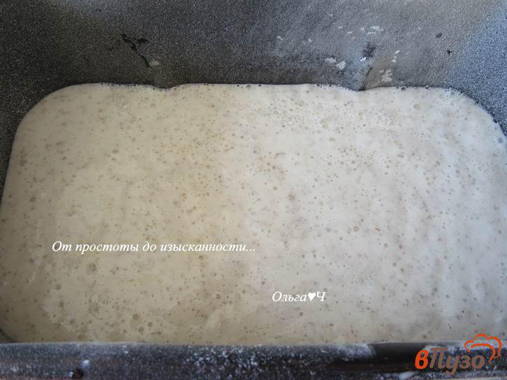 Фото приготовление рецепта: Ржано-пшеничный хлеб на молоке и сливочном масле шаг №3