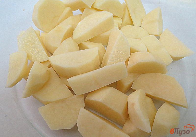 Фото приготовление рецепта: Картофель пряный из микроволновки шаг №2
