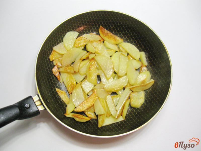 Фото приготовление рецепта: Фрикадельки с картофелем в духовке шаг №3