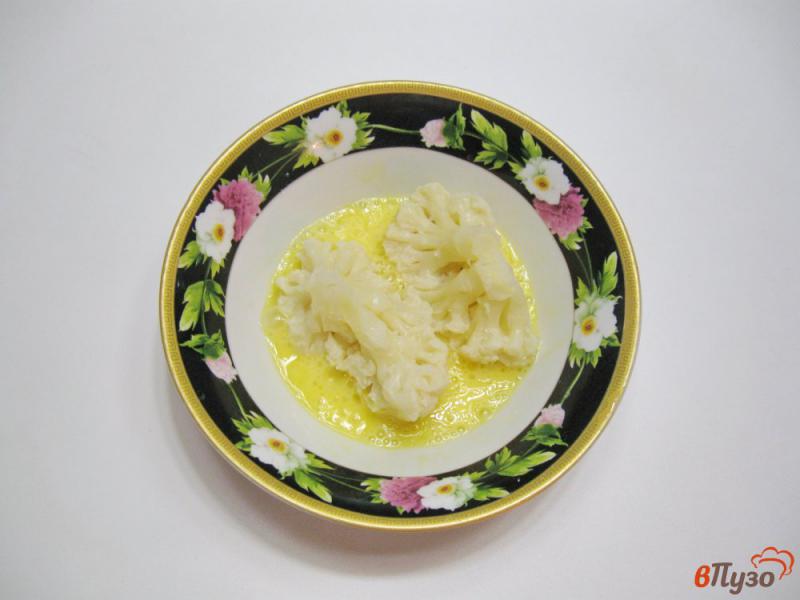 Фото приготовление рецепта: Жареная цветная капуста с сыром шаг №2