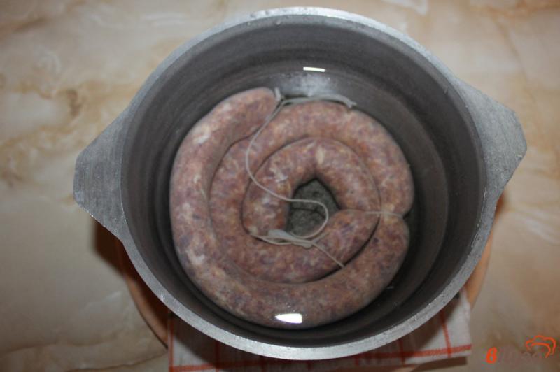 Фото приготовление рецепта: Домашняя колбаса с копченой паприкой шаг №5