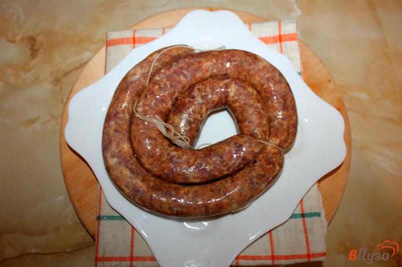 Фото приготовление рецепта: Домашняя колбаса с копченой паприкой шаг №4