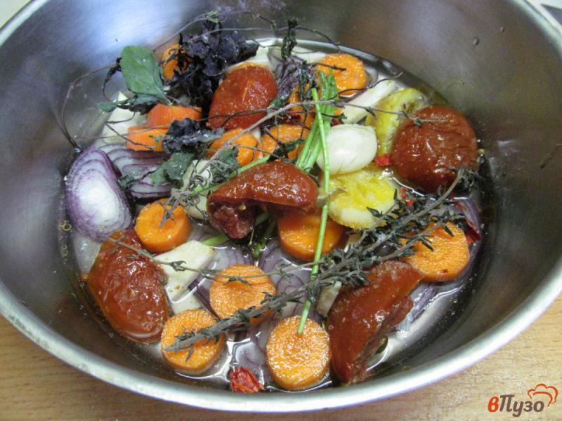 Фото приготовление рецепта: Тушеная баранина с овощами и травами шаг №1