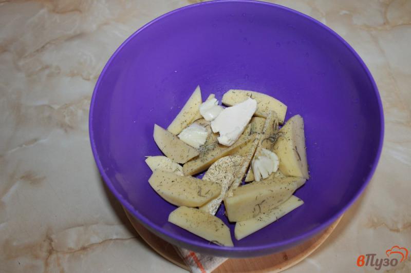 Фото приготовление рецепта: Картофель в рукаве с розмарином и тимьяном шаг №4