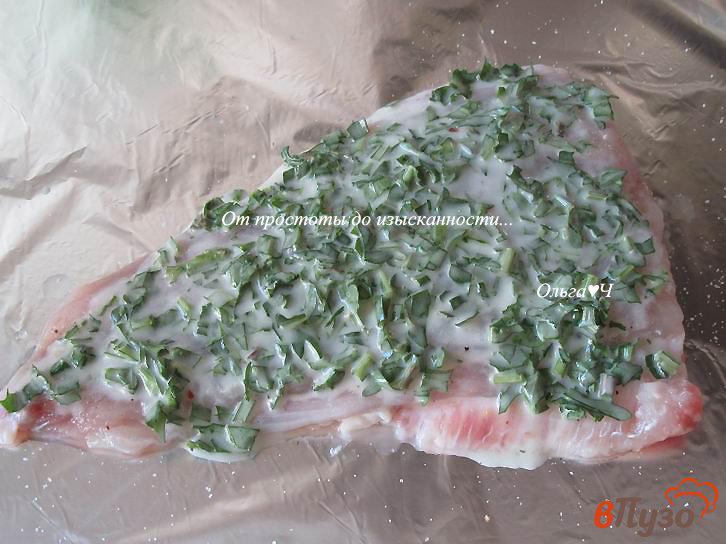 Фото приготовление рецепта: Пангасиус, запеченный с рукколой шаг №3