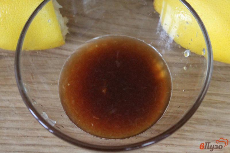 Фото приготовление рецепта: Запеченая форель с лимонно-имбирным соусом шаг №4