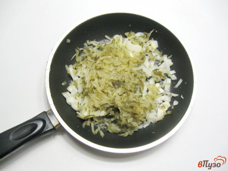 Фото приготовление рецепта: Солянка мясная с капустой и грибами шаг №1