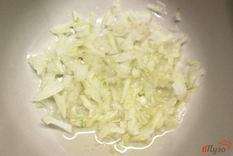 Фото приготовление рецепта: Салат из печеной форели с картофелем и яйцом шаг №1